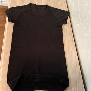 Lululemon swiftly tech